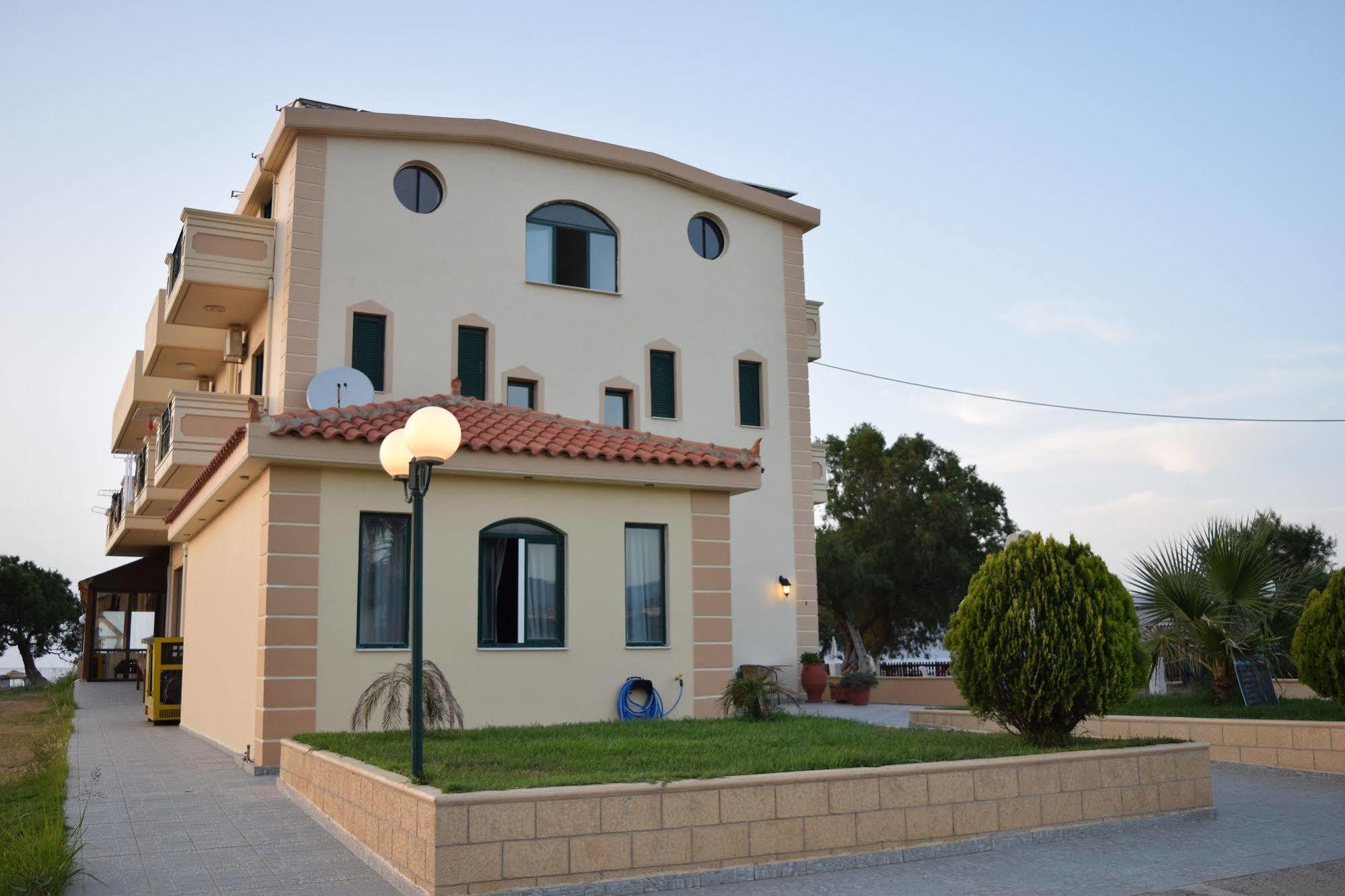 Mesogios Beach Korfalonas Exterior photo