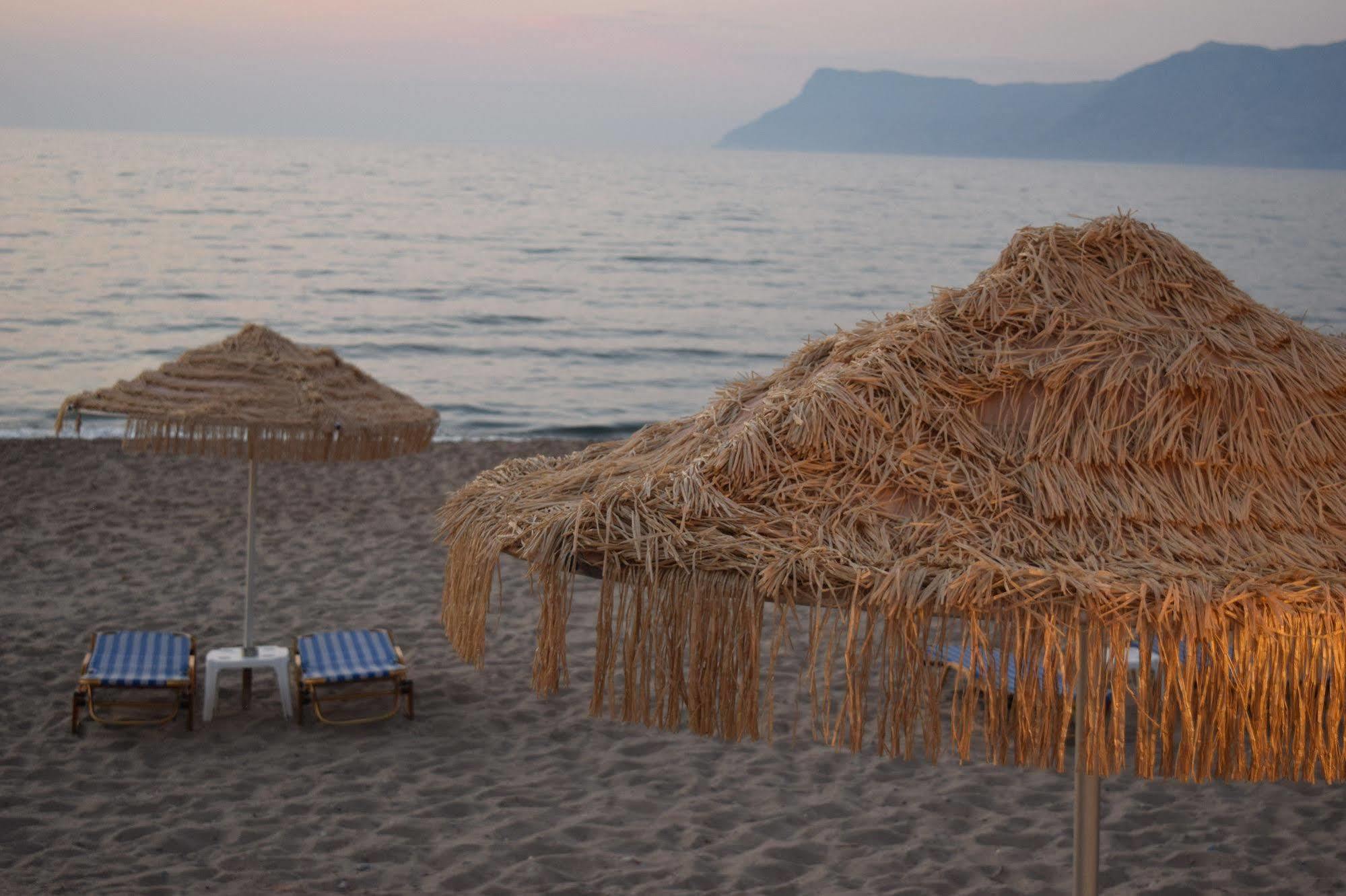 Mesogios Beach Korfalonas Exterior photo