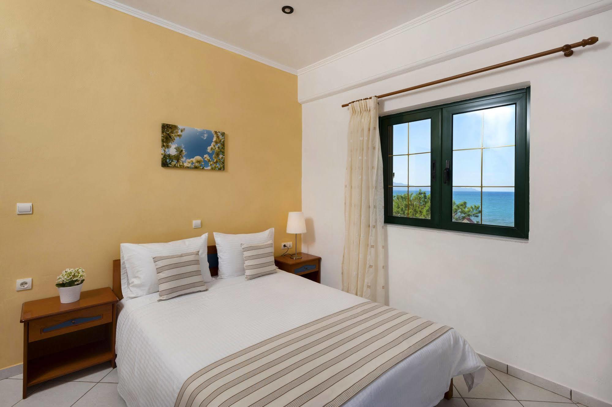 Mesogios Beach Korfalonas Exterior photo