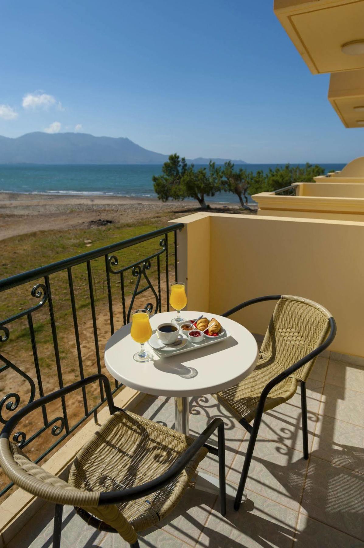 Mesogios Beach Korfalonas Exterior photo