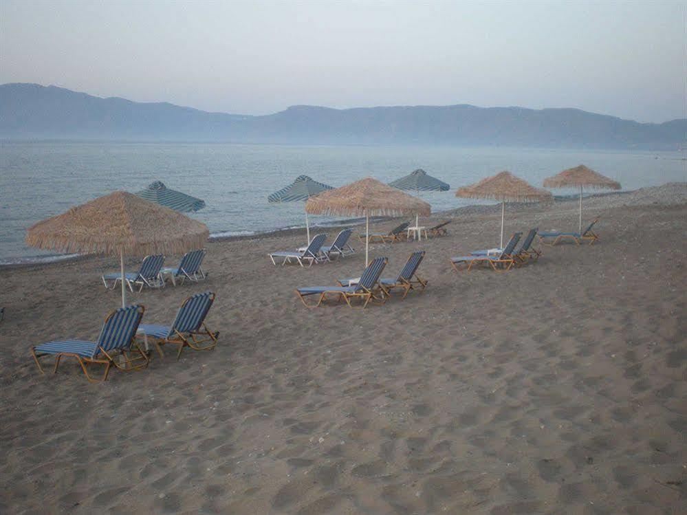 Mesogios Beach Korfalonas Exterior photo